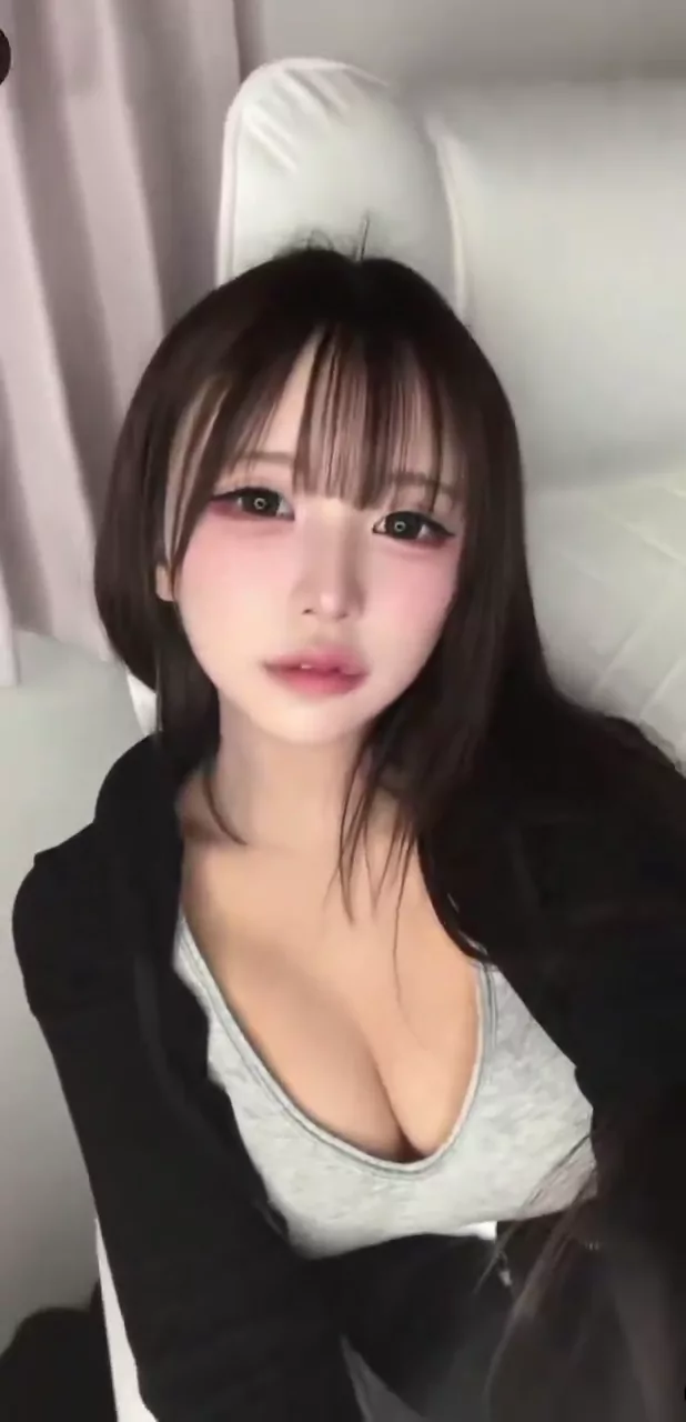 @wrrq6i 美少女 フェラ 高画質 投稿エロ動画 @wrrq6i の投稿動画 シーン7