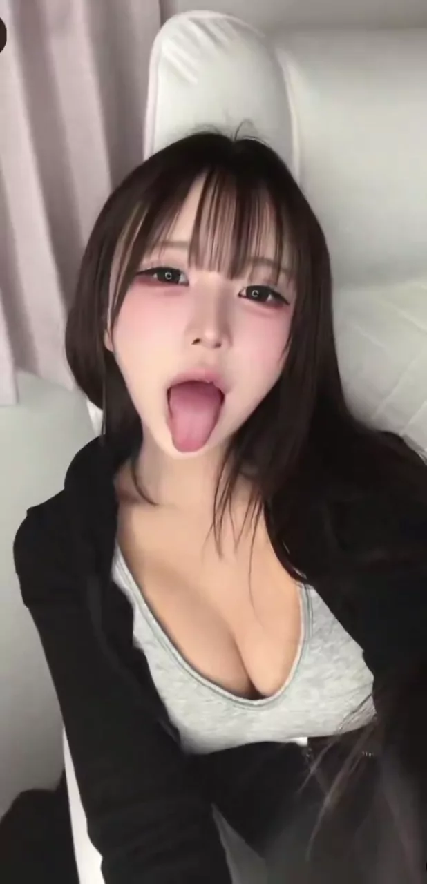 @wrrq6i 美少女 フェラ 高画質 投稿エロ動画 @wrrq6i の投稿動画 シーン9
