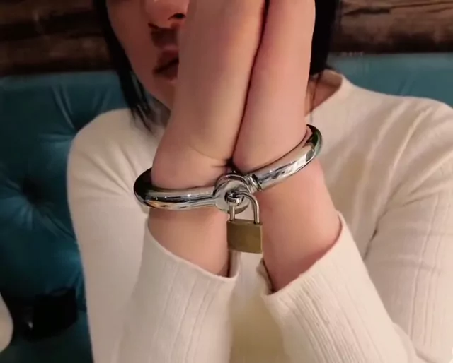 @RopeyAllan スレンダー 個人撮影 過激 Twitterエロ動画 @RopeyAllan の投稿動画 シーン6