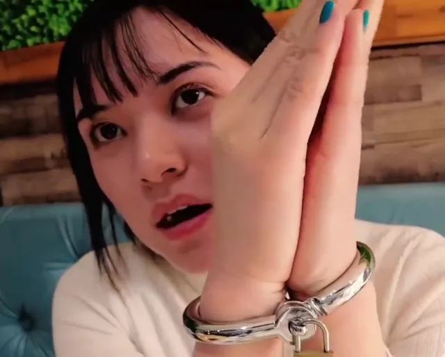 @RopeyAllan スレンダー 個人撮影 過激 Twitterエロ動画 @RopeyAllan の投稿動画 シーン8