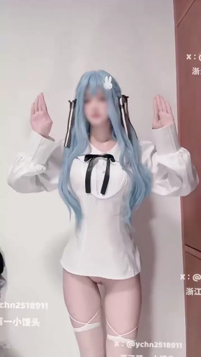 @ychn2518911 美人OL 露出 リアル X動画 @ychn2518911 の投稿動画 シーン5