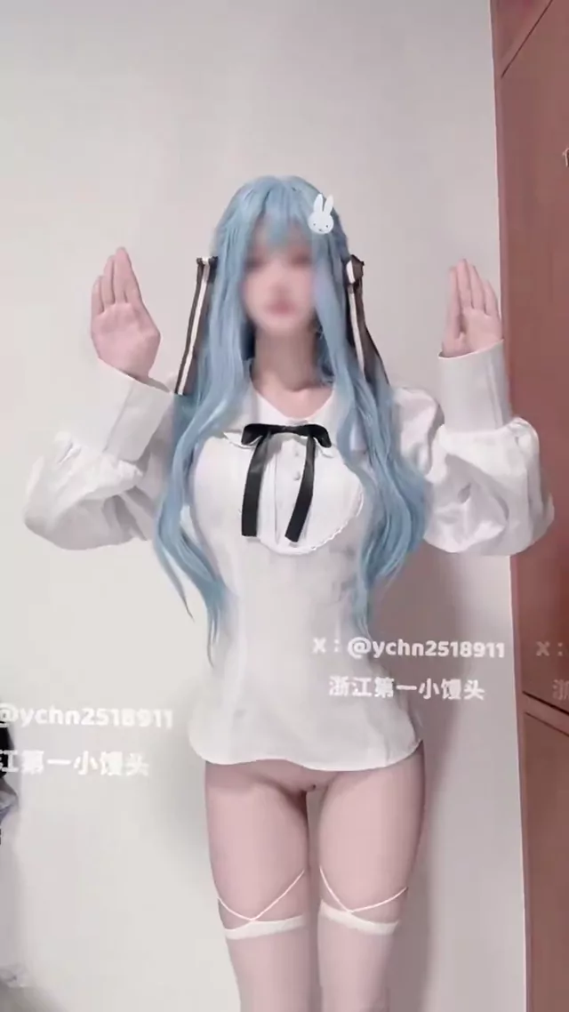 @ychn2518911 美人OL 露出 リアル X動画 @ychn2518911 の投稿動画 シーン6