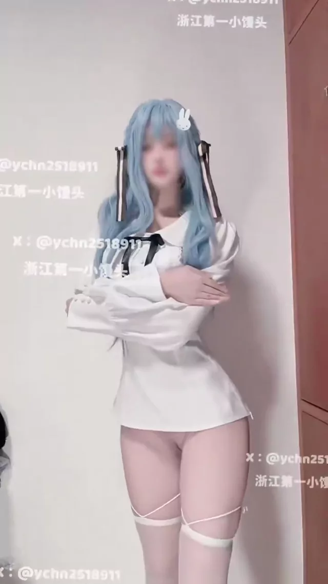 @ychn2518911 美人OL 露出 リアル X動画 @ychn2518911 の投稿動画 シーン8