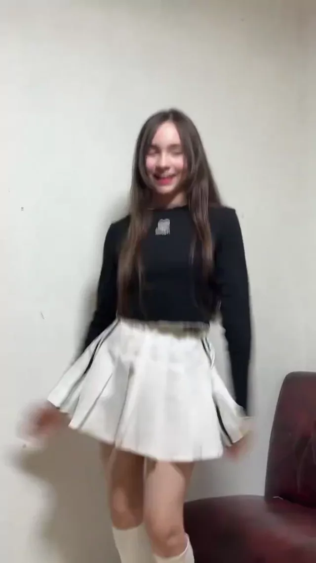 @Saara8888 女子大生 ハメ撮り 激シコ X動画 皆さんこんばんは また日付け変わってしまった(〃▽〃 シーン2