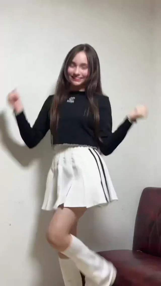 @Saara8888 女子大生 ハメ撮り 激シコ X動画 皆さんこんばんは また日付け変わってしまった(〃▽〃 シーン4