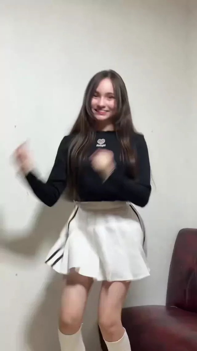 @Saara8888 女子大生 ハメ撮り 激シコ X動画 皆さんこんばんは また日付け変わってしまった(〃▽〃 シーン6