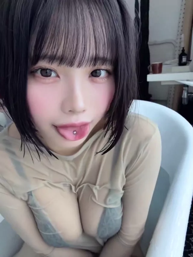@poyodaifukuya パイパン 中出し 完全素人 SNS流出動画 @poyodaifukuya の投稿動画 シーン5