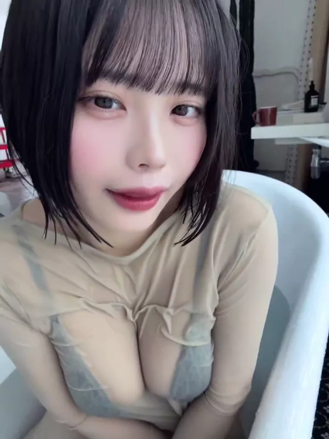 @poyodaifukuya パイパン 中出し 完全素人 SNS流出動画 @poyodaifukuya の投稿動画 シーン10