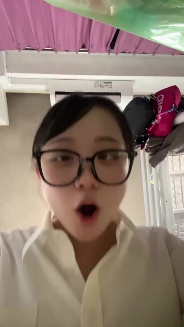 @AnaMiller14370 人妻 流出 高画質 裏アカ動画 「どんな気持ちで撮ってるのかだけ教えてほしい」と全国 シーン1