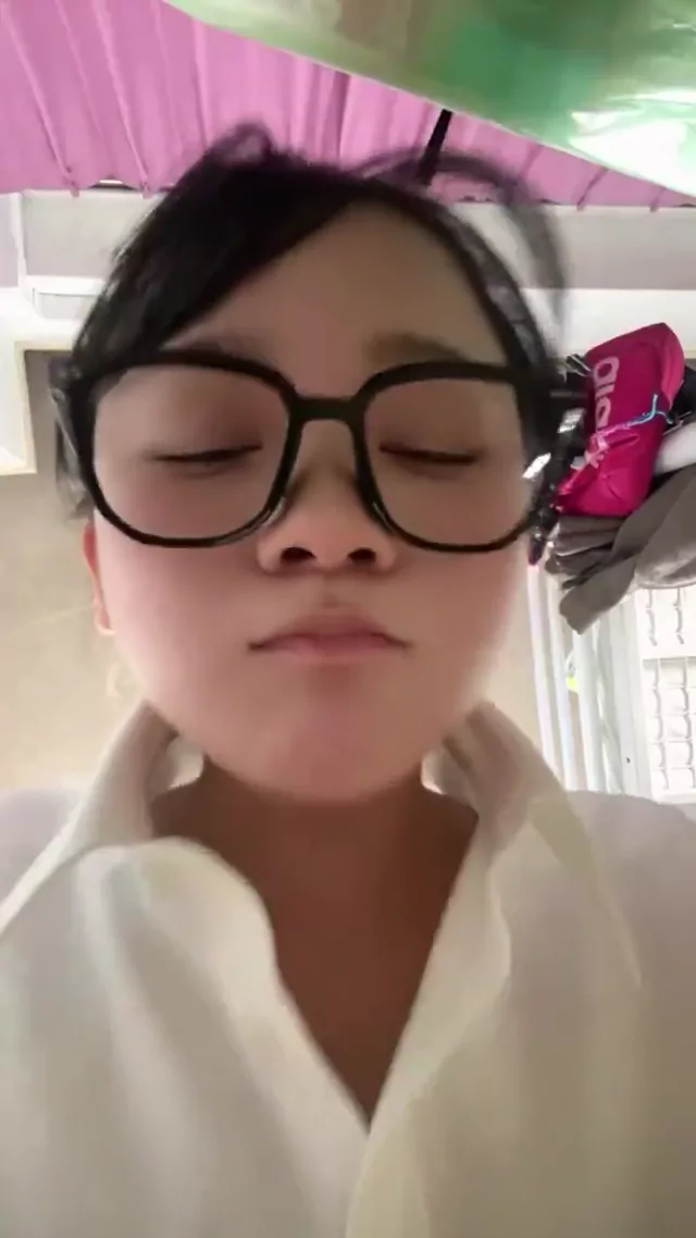 @AnaMiller14370 人妻 流出 高画質 裏アカ動画 「どんな気持ちで撮ってるのかだけ教えてほしい」と全国 シーン7