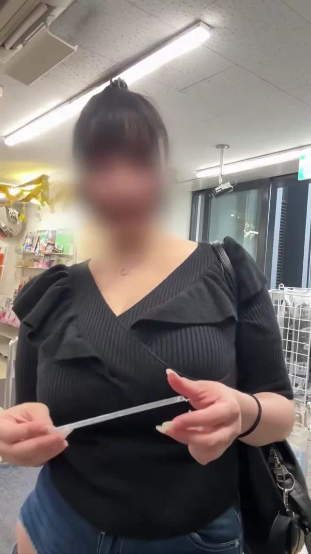 @suitaa_ona_kaaa パイパン 中出し 必見 裏アカ動画 @suitaa_ona_kaaa の投稿動画 シーン2