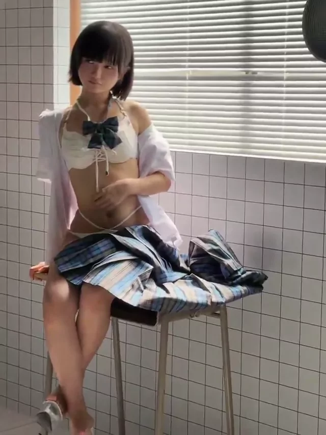 @ama6homa5kitten 美人OL 騎乗位 完全素人 裏アカ動画 @ama6homa5kitten の投稿動画 シーン10