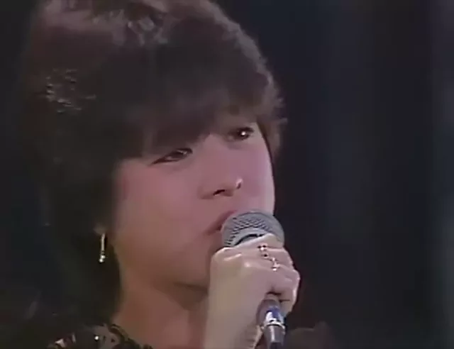@80s_idol_club スレンダー 個人撮影 完全素人 裏アカ動画 @80s_idol_club の投稿動画 シーン10