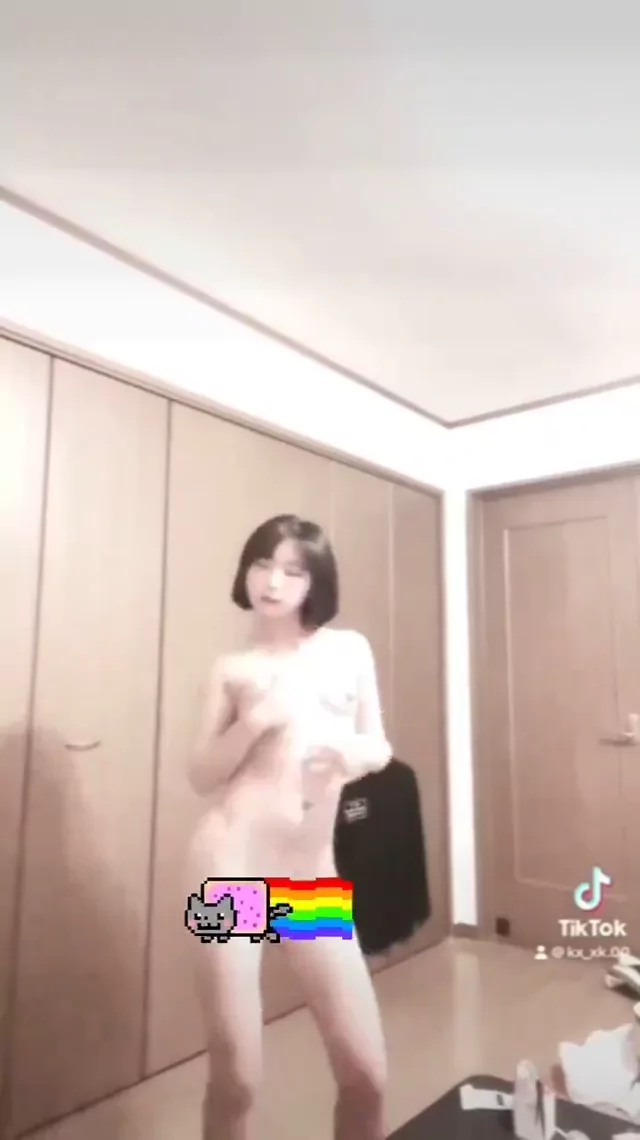 @yvvdh97343236 ギャル オナニー 神回 投稿エロ動画 @yvvdh97343236 の投稿動画 シーン4