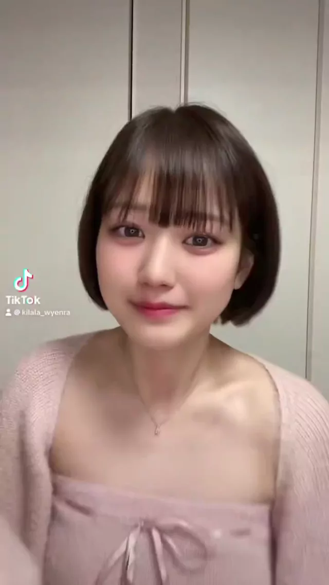 @wyenra_kilala 巨乳 流出 完全素人 SNS流出動画 TikTokライブありがとでした 今日も夜遅い中ずっとい シーン4