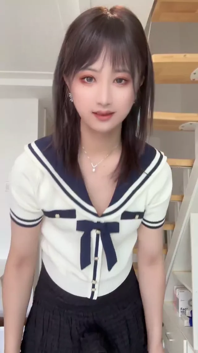 スレンダー コスプレ 必見 SNS流出動画 スレンダー コスプレ 必見 SNS流出動画 シーン1