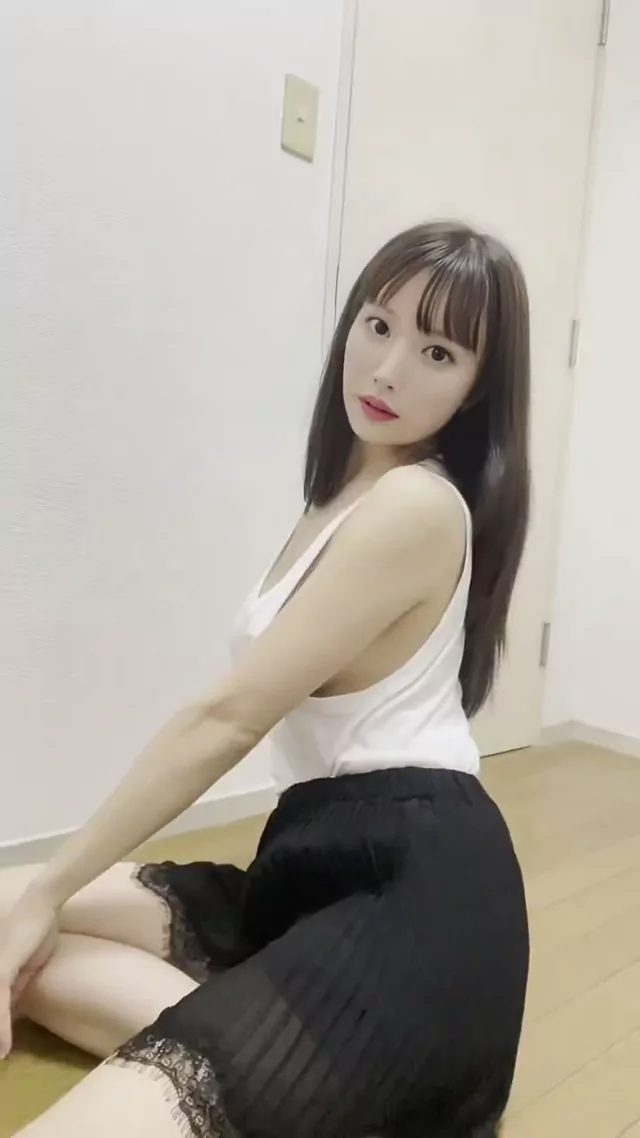@bus_amam_enaya スレンダー フェラ 過激 X動画 @bus_amam_enaya の投稿動画 シーン1