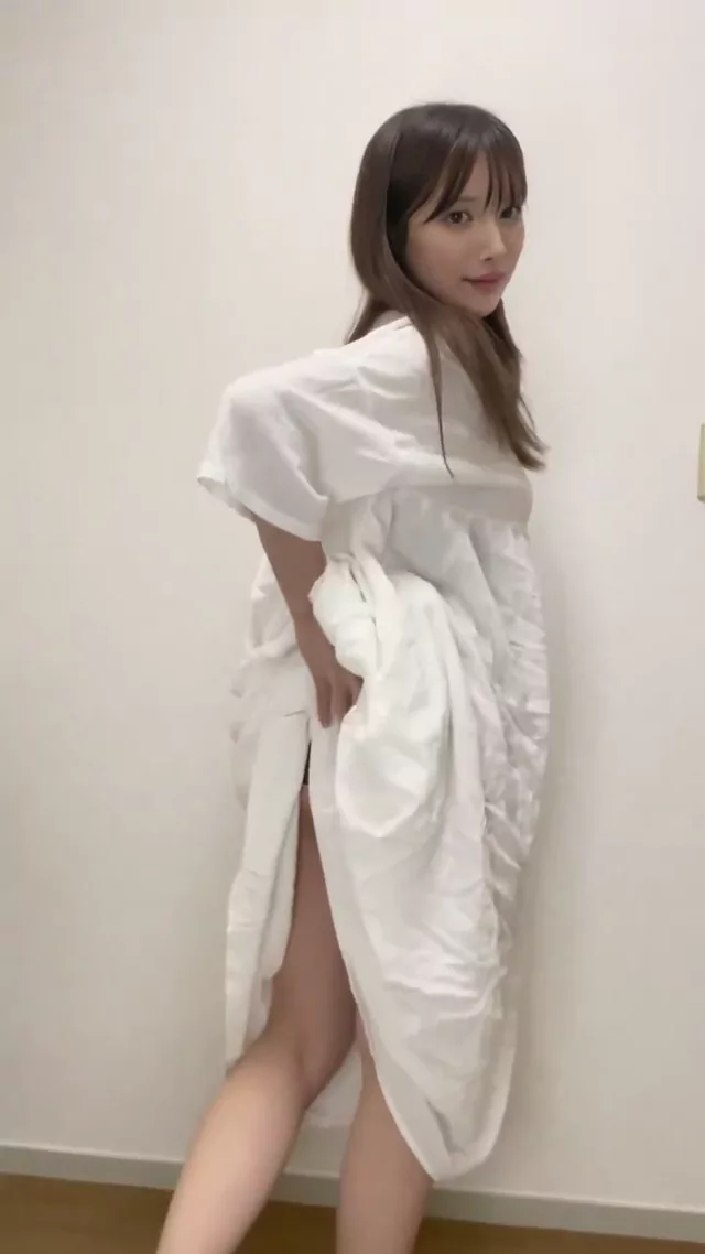 @amam_enaya 美人OL コスプレ 完全素人 投稿エロ動画 @amam_enaya の投稿動画 シーン9