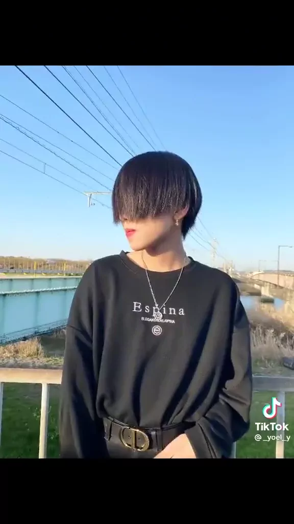 @irfmzb パイパン 潮吹き 必見 SNS流出動画 @irfmzb の投稿動画 シーン9
