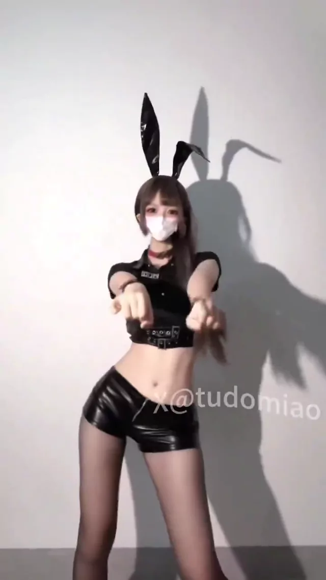 @tudomiao 清楚系 オナニー リアル X動画 @tudomiao の投稿動画 シーン2