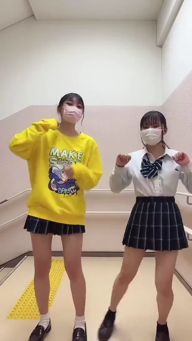 @OtakaraLive 人妻 個人撮影 激シコ SNS流出動画 @OtakaraLive の投稿動画 シーン5
