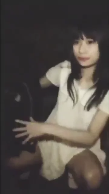 @I8ujd 人妻 潮吹き リアル 投稿エロ動画 @I8ujd の投稿動画 シーン4