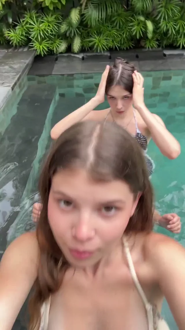 @Viralvids12 美少女 潮吹き 過激 Twitterエロ動画 @Viralvids12 の投稿動画 シーン2
