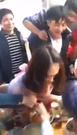 @BarlowLi 美少女 個人撮影 激シコ SNS流出動画 @BarlowLi の投稿動画 シーン5