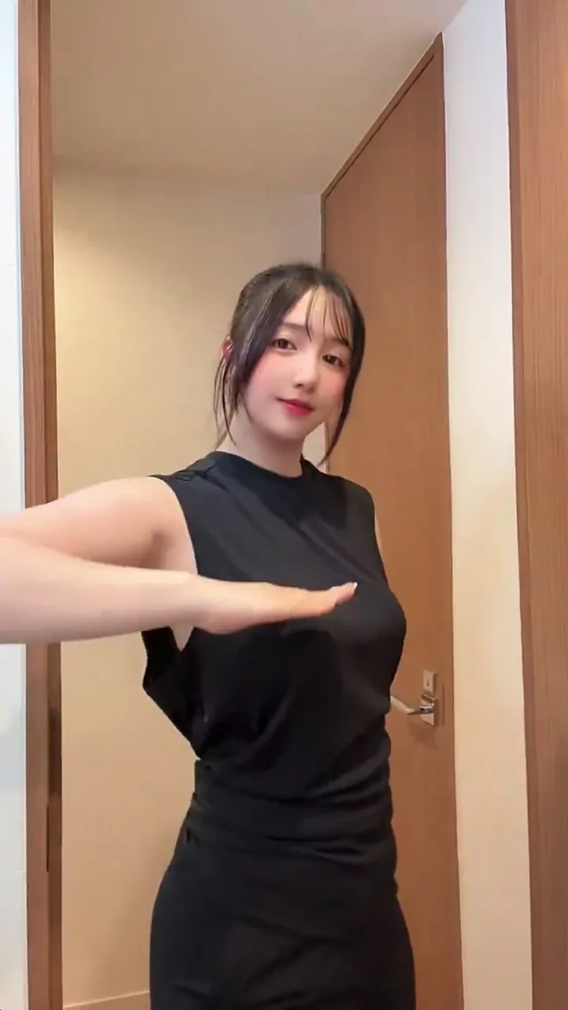 @chiyudren68 ギャル 騎乗位 話題 Twitterエロ動画 @chiyudren68 の投稿動画 シーン4
