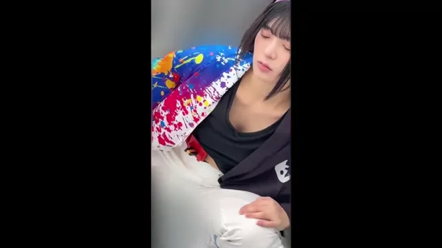 @karmarepvalks スレンダー 騎乗位 高画質 Twitterエロ動画 @karmarepvalks の投稿動画 シーン5