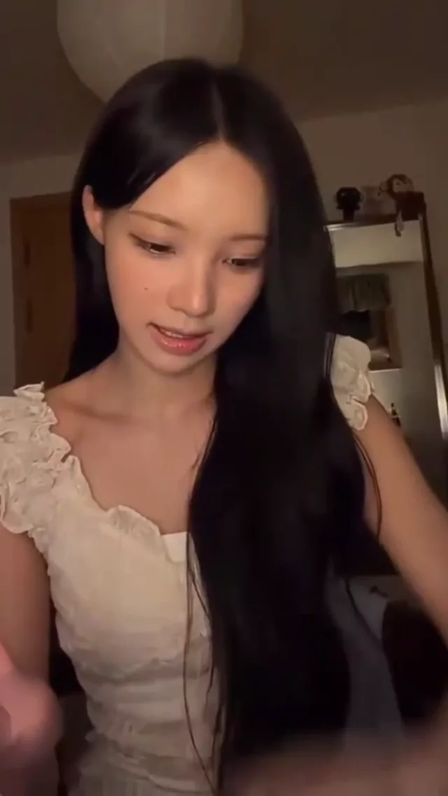 @parkmuseok 美少女 コスプレ 必見 SNS流出動画 @parkmuseok の投稿動画 シーン3