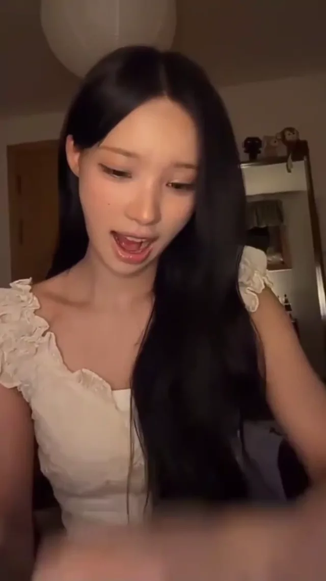 @parkmuseok 美少女 コスプレ 必見 SNS流出動画 @parkmuseok の投稿動画 シーン7