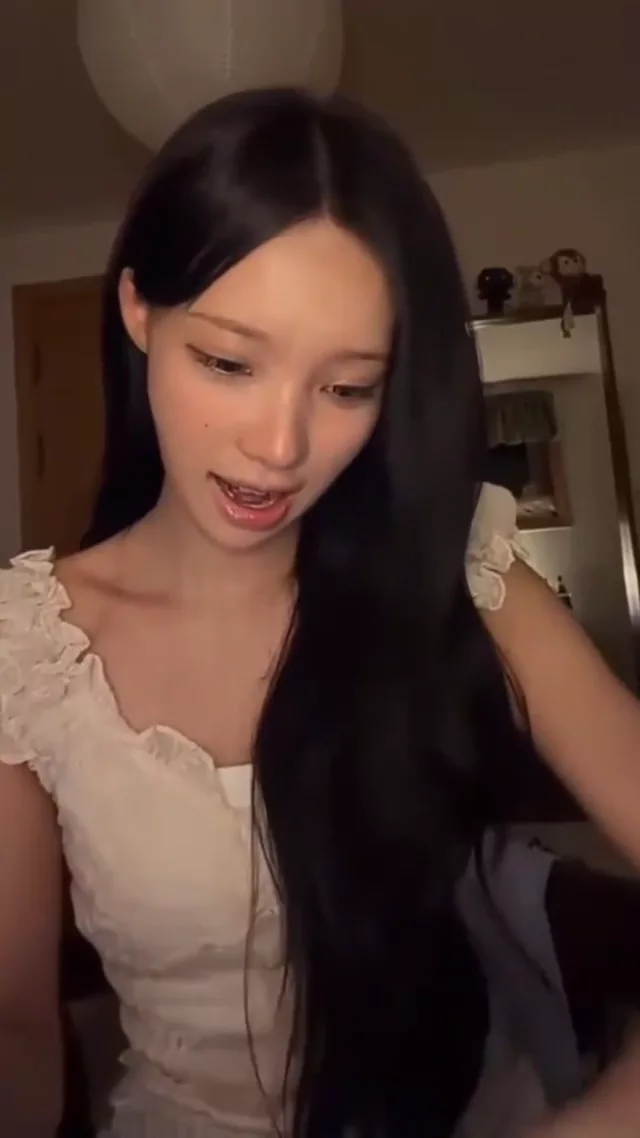 @parkmuseok 美少女 コスプレ 必見 SNS流出動画 @parkmuseok の投稿動画 シーン9