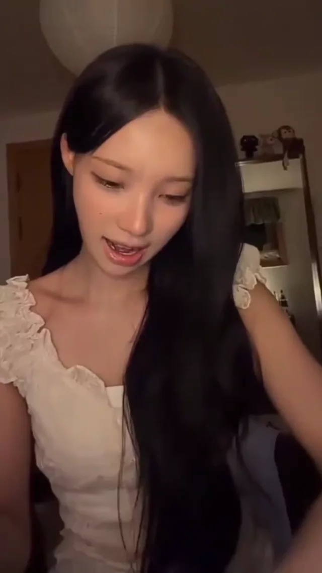 @parkmuseok 美少女 コスプレ 必見 SNS流出動画 @parkmuseok の投稿動画 シーン10