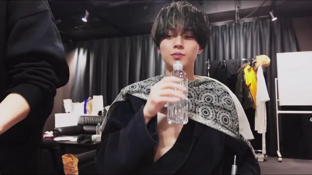 @koinagase123 美人OL 露出 完全素人 SNS流出動画 @koinagase123 の投稿動画 シーン9