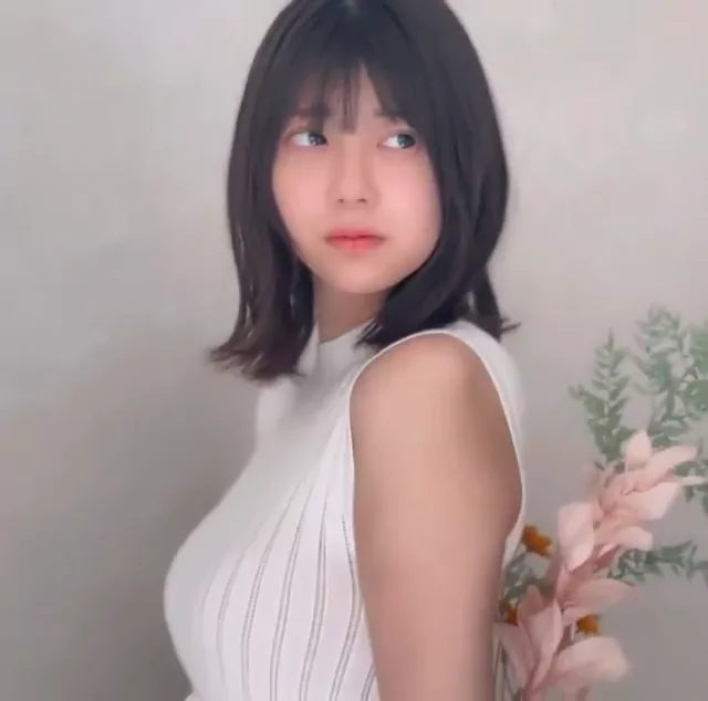 @Laiko46 美人OL 騎乗位 話題 SNS流出動画 #冨里奈央 シーン4