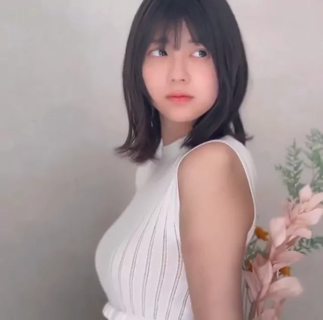 @Laiko46 美人OL 騎乗位 話題 SNS流出動画 #冨里奈央 シーン5