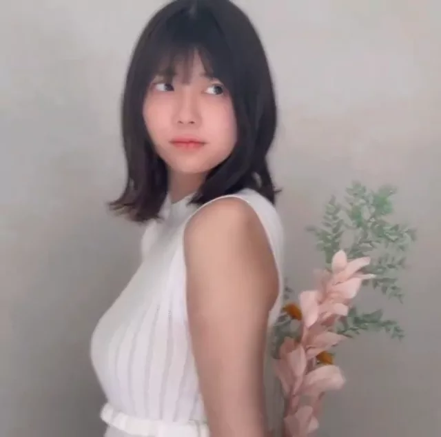@Laiko46 美人OL 騎乗位 話題 SNS流出動画 #冨里奈央 シーン8