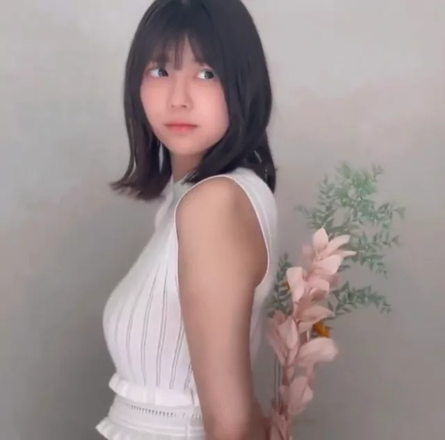 @Laiko46 美人OL 騎乗位 話題 SNS流出動画 #冨里奈央 シーン9