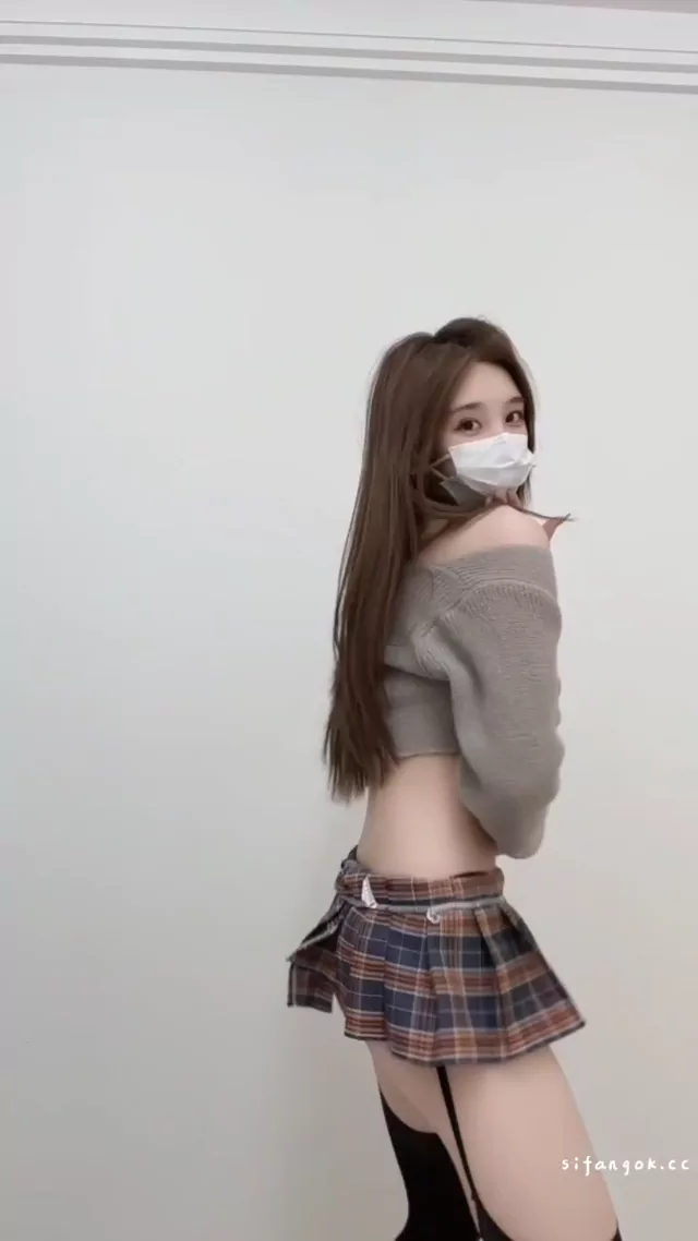 @touriazaz 美人OL フェラ 高画質 裏アカ動画 @touriazaz の投稿動画 シーン2