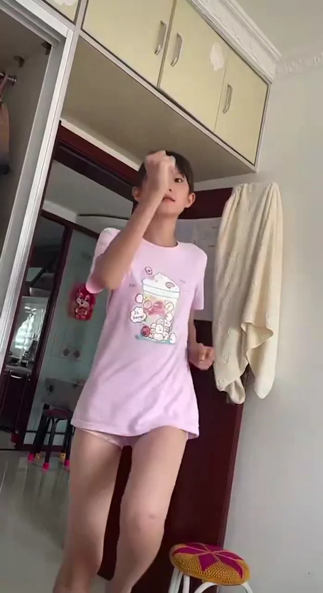 ギャル 潮吹き 完全素人 Twitterエロ動画 ギャル 潮吹き 完全素人 Twitterエロ動画 シーン1