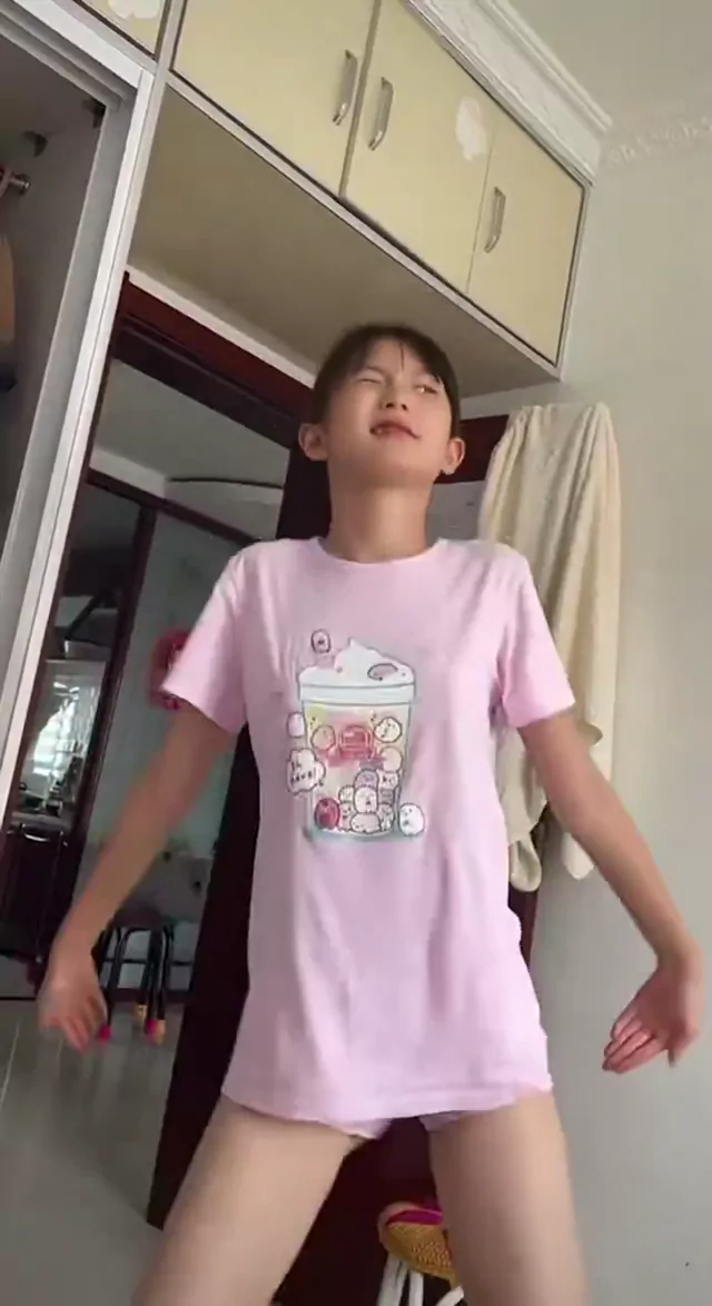 ギャル 潮吹き 完全素人 Twitterエロ動画 ギャル 潮吹き 完全素人 Twitterエロ動画 シーン3