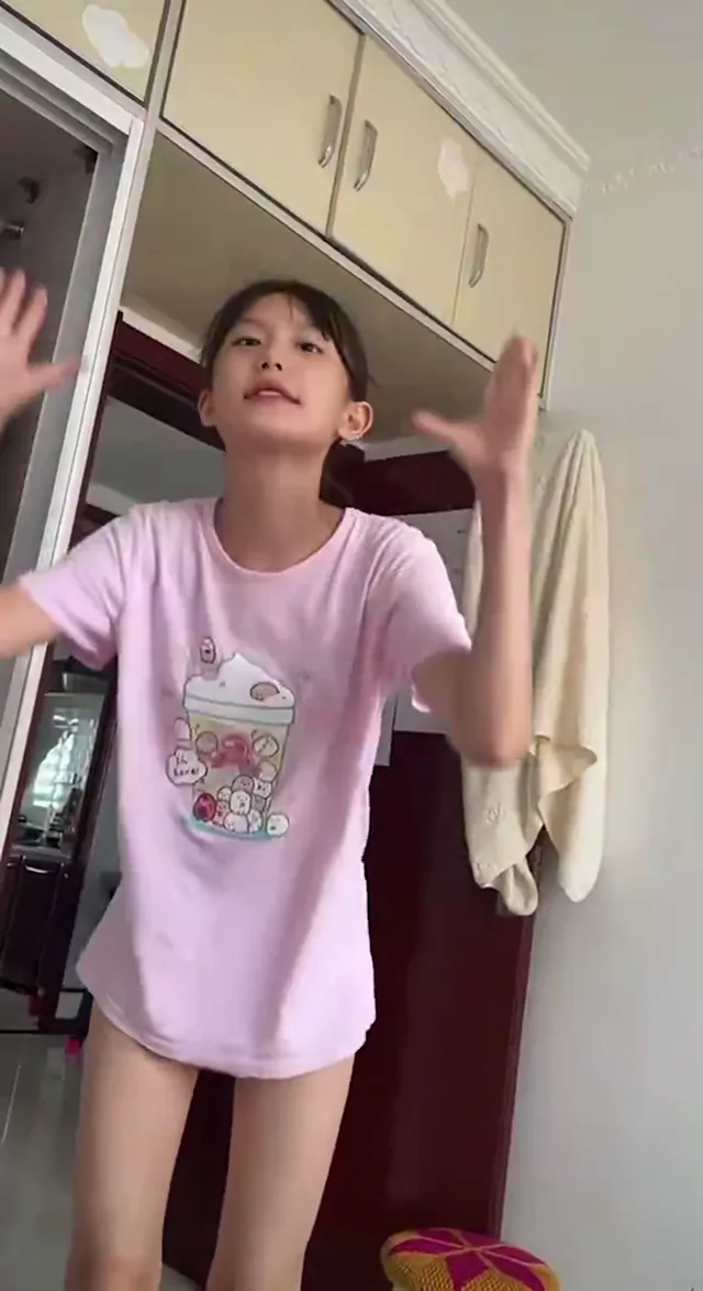 ギャル 潮吹き 完全素人 Twitterエロ動画 ギャル 潮吹き 完全素人 Twitterエロ動画 シーン6