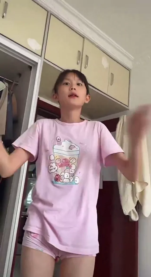 ギャル 潮吹き 完全素人 Twitterエロ動画 ギャル 潮吹き 完全素人 Twitterエロ動画 シーン8