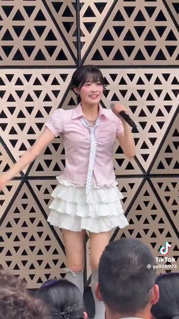 @8th000_8 人妻 個人撮影 高画質 X動画 @8th000_8 の投稿動画 シーン8