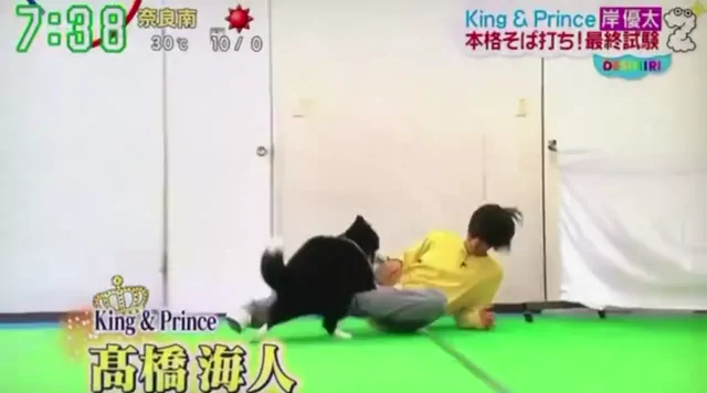 @ovo_2qp 女子大生 露出 話題 SNS流出動画 @ovo_2qp の投稿動画 シーン6