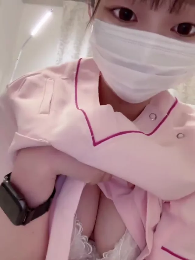 @miu_xx_uim 美少女 中出し 激シコ 裏アカ動画 病院でもこっそり自撮りしちゃう看護師、嫌いですか シーン5