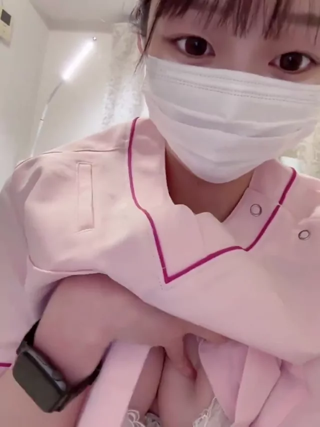 @miu_xx_uim 美少女 中出し 激シコ 裏アカ動画 病院でもこっそり自撮りしちゃう看護師、嫌いですか シーン7