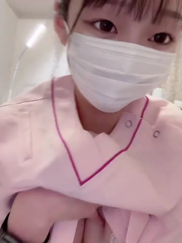 @miu_xx_uim 美少女 中出し 激シコ 裏アカ動画 病院でもこっそり自撮りしちゃう看護師、嫌いですか シーン8