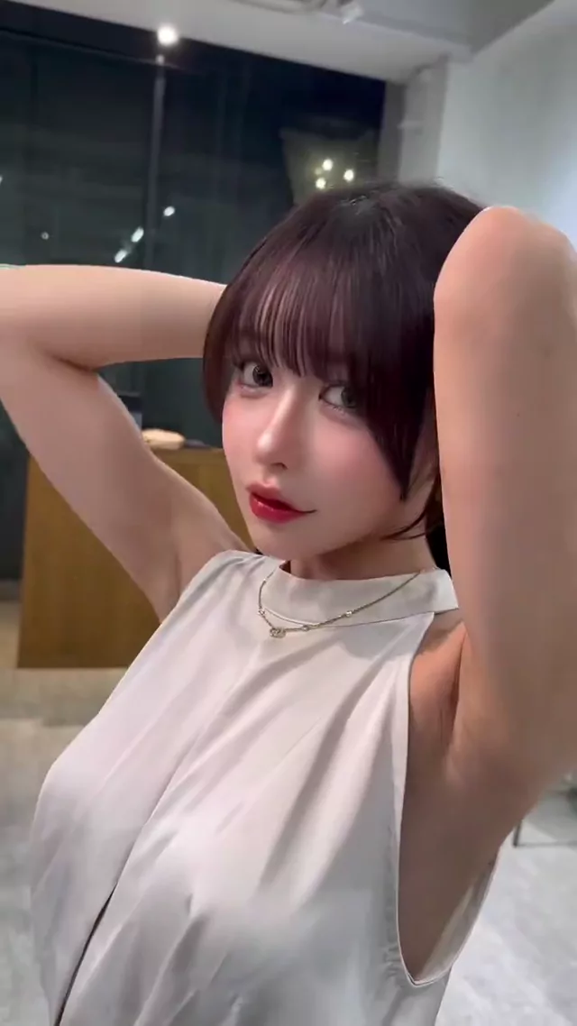 巨乳 コスプレ 過激 X動画 巨乳 コスプレ 過激 X動画 シーン1